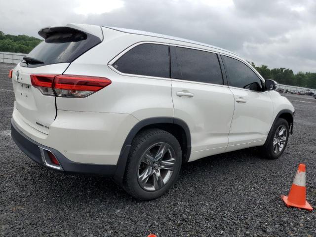 Photo 3 from auction – 2018 TOYOTA HIGHLANDER with VIN 5TDDZRFH4JS485265