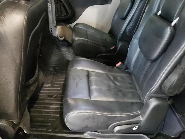 Photo 10 from auction – 2016 CHRYSLER TOWN & COU with VIN 2C4RC1BG8GR142059