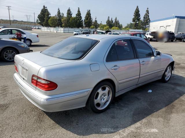Photo 3 from auction – 2000 MERCEDES-BENZ E 430 with VIN WDBJF70J1YB132641