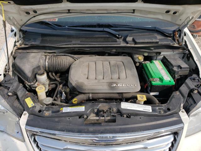 Photo 12 from auction – 2012 CHRYSLER TOWN & COU with VIN 2C4RC1CG1CR168592