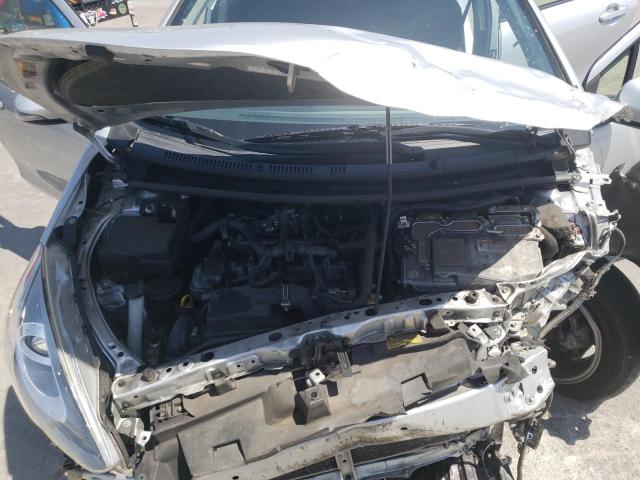 Photo 11 from auction – 2015 TOYOTA PRIUS C with VIN JTDKDTB35F1089492