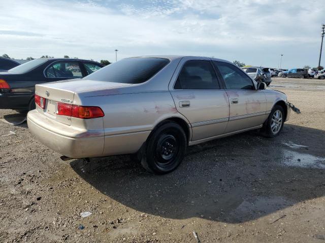 Photo 3 from auction – 2000 TOYOTA CAMRY LE with VIN 4T1BF28K7YU944189