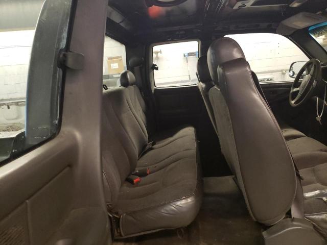 Photo 10 from auction – 2003 CHEVROLET SILVERADO with VIN 1GCHC29U53E272420