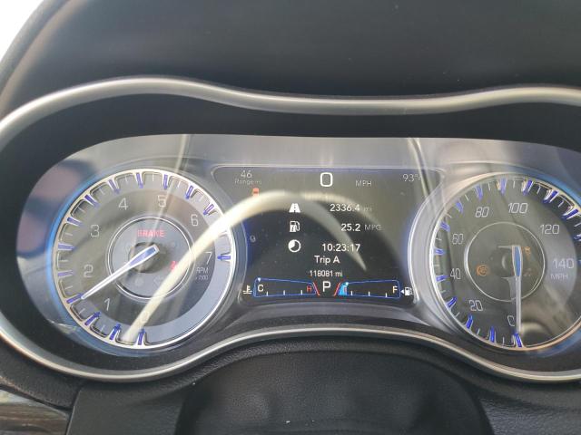Photo 9 from auction – 2015 CHRYSLER 300 LIMITE with VIN 2C3CCAAG1FH787006