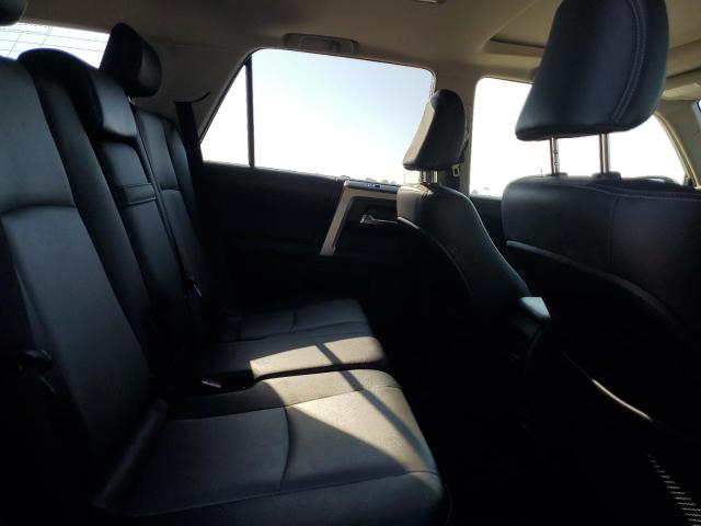 Photo 11 from auction – 2018 TOYOTA 4RUNNER SR with VIN JTEBU5JR2J5520630