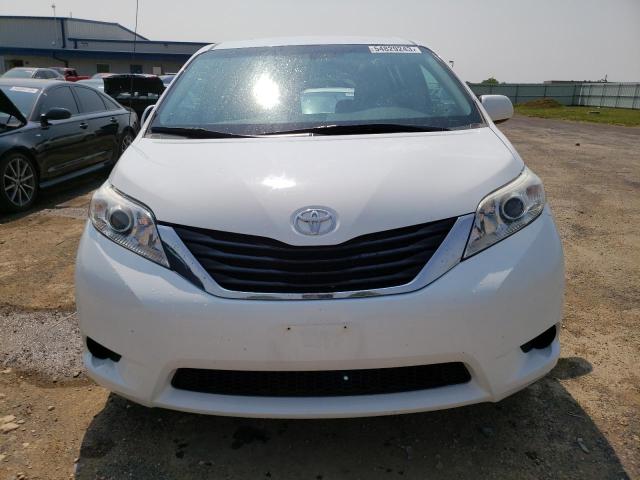 Photo 5 from auction – 2014 TOYOTA SIENNA LE with VIN 5TDKK3DC0ES461079