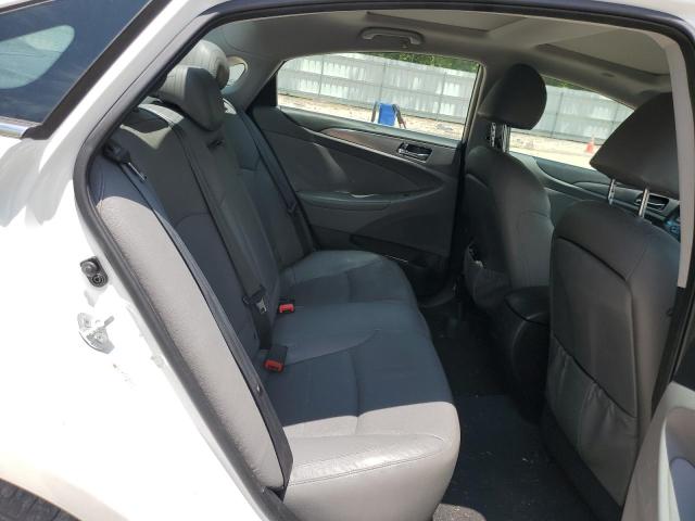Photo 10 from auction – 2014 HYUNDAI SONATA HYB with VIN KMHEC4A44EA104574