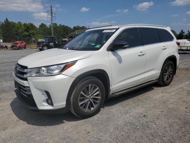 TOYOTA HIGHLANDER 2017 with VIN 5TDJZRFH8HS360203 - Photo from auction