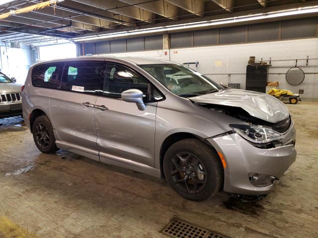 Снимка 4 от търг – 2019 CHRYSLER PACIFICA T с VIN 2C4RC1FG5KR746008