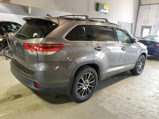 Photo 3 from auction – 2017 TOYOTA HIGHLANDER with VIN 5TDJZRFH1HS478822