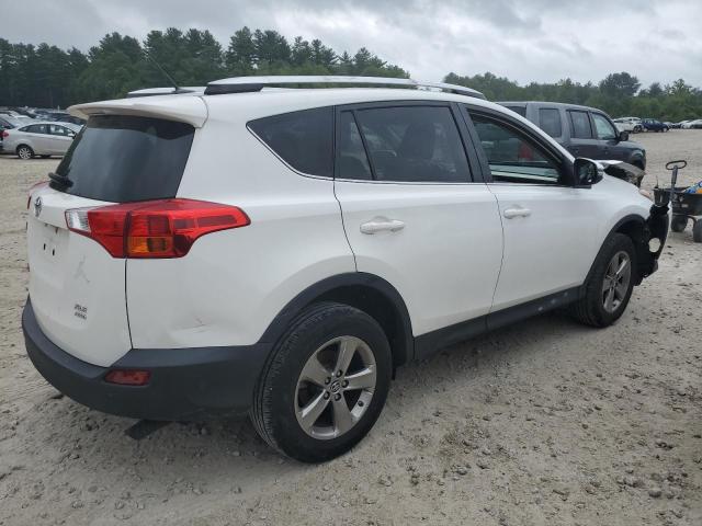 Photo 3 from auction – 2015 TOYOTA RAV4 XLE with VIN JTMRFREV2FD148697