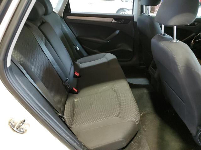 Photo 10 from auction – 2013 VOLKSWAGEN PASSAT S with VIN 1VWAP7A32DC066214