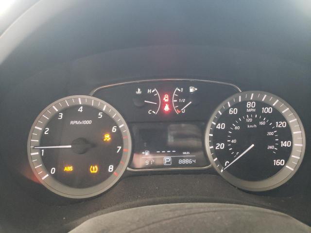 Photo 9 from auction – 2015 NISSAN SENTRA S with VIN 3N1AB7AP2FL692053
