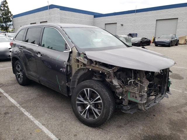 Photo 4 from auction – 2018 TOYOTA HIGHLANDER with VIN 5TDBZRFH1JS843557