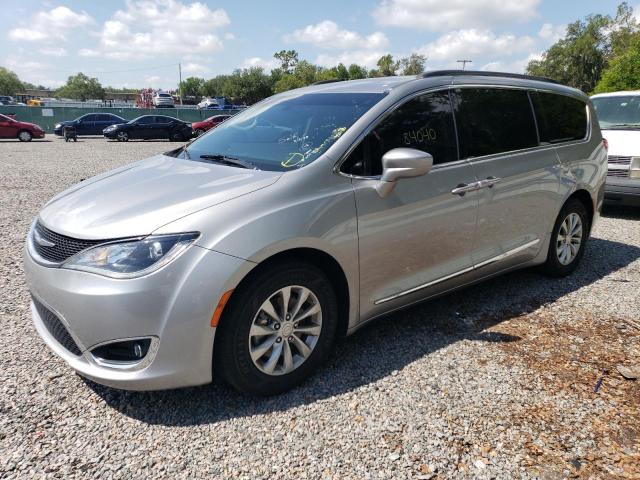 CHRYSLER PACIFICA T 2017 with VIN 2C4RC1BG4HR613755 - Photo from auction