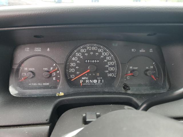 Photo 9 from auction – 2004 FORD CROWN VICT with VIN 2FAFP71W54X141337