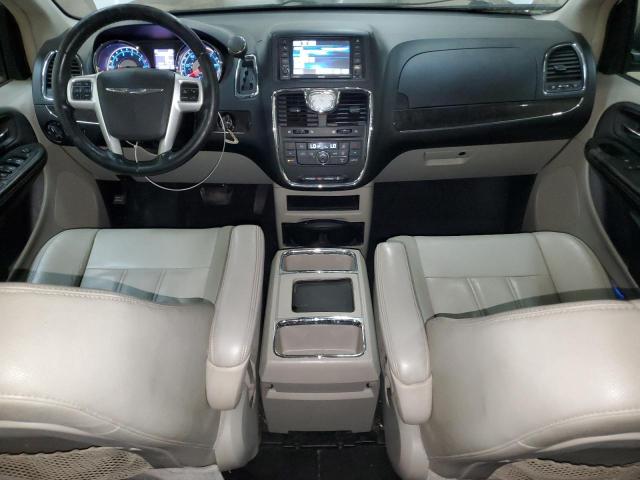 Photo 8 from auction – 2015 CHRYSLER TOWN & COU with VIN 2C4RC1BG3FR538222