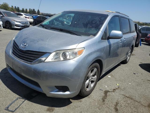 TOYOTA SIENNA LE 2011 with VIN 5TDKK3DC5BS051518 - Photo from auction