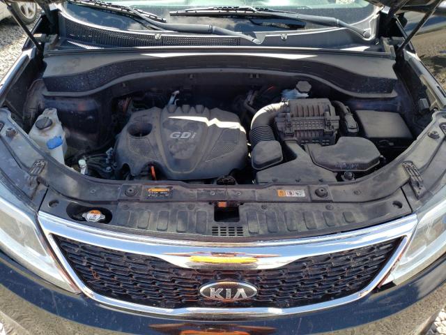 Photo 11 from auction – 2015 KIA SORENTO LX with VIN 5XYKTCA69FG570912