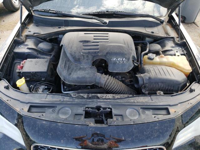 Photo 11 from auction – 2015 CHRYSLER 300C with VIN 2C3CCAEG0FH749390