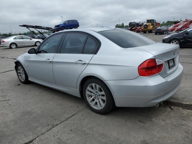 Photo 2 from auction – 2006 BMW 325 I with VIN WBAVB13576PT04582