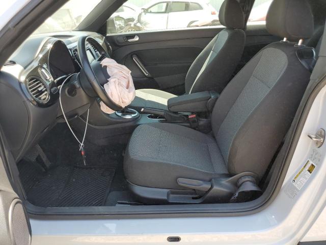 Photo 7 from auction – 2017 VOLKSWAGEN BEETLE 1.8 with VIN 3VWF17AT8HM614065