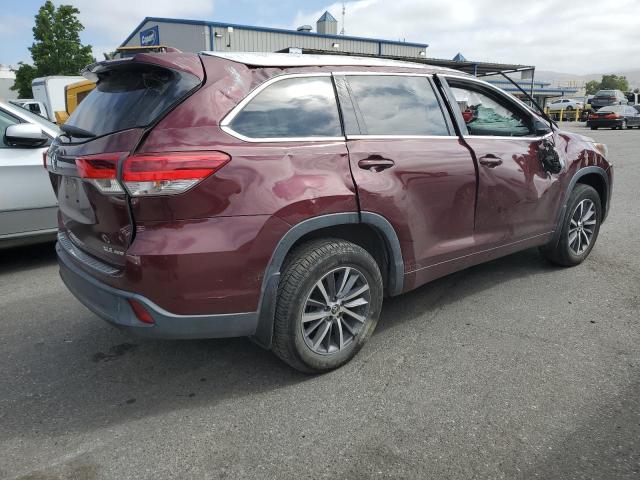 Photo 3 from auction – 2017 TOYOTA HIGHLANDER with VIN 5TDJZRFHXHS478382