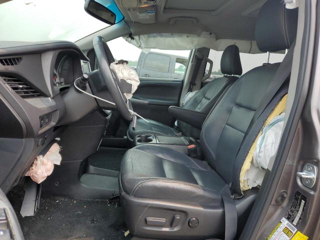 Photo 7 from auction – 2017 TOYOTA SIENNA SE with VIN 5TDXZ3DC2HS842017