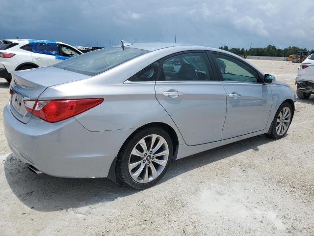 Photo 3 from auction – 2011 HYUNDAI SONATA SE with VIN 5NPEC4AC3BH163633