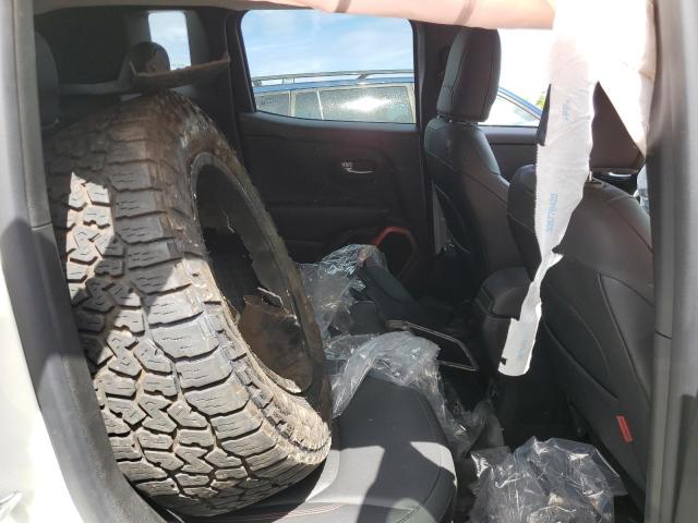 Photo 10 from auction – 2015 JEEP RENEGADE T with VIN ZACCJBCT2FPC07696
