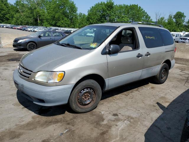 TOYOTA SIENNA 2001 with VIN 4T3ZF13C11U376592 - Photo from auction