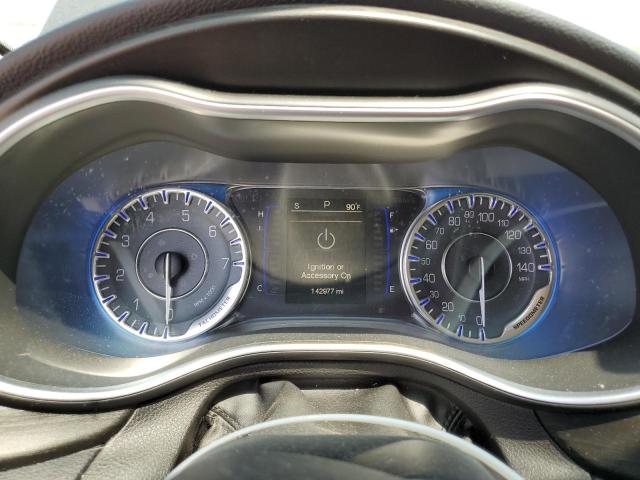 Photo 9 from auction – 2015 CHRYSLER 200 LIMITE with VIN 1C3CCCAB9FN537648