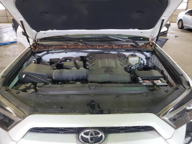 Photo 11 from auction – 2017 TOYOTA 4RUNNER SR with VIN JTEBU5JR9H5414900