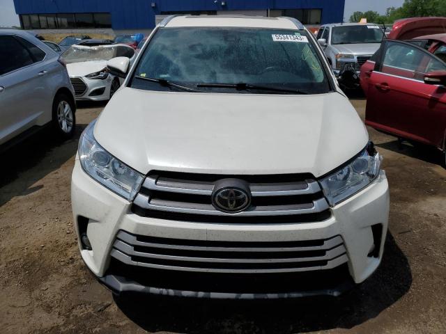 Photo 5 from auction – 2018 TOYOTA HIGHLANDER with VIN 5TDJZRFHXJS558805