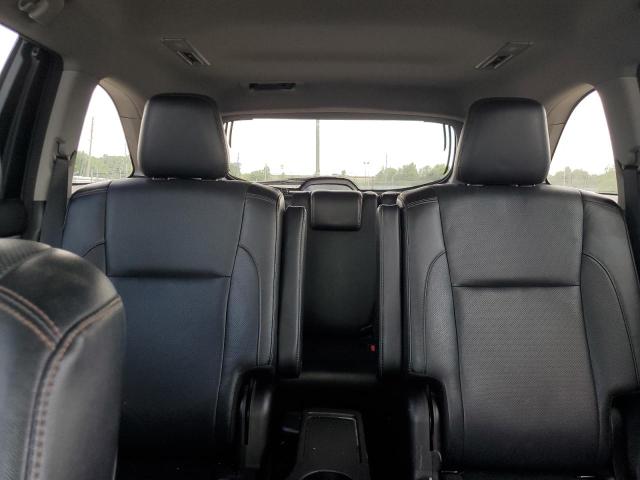 Photo 10 from auction – 2018 TOYOTA HIGHLANDER with VIN 5TDDZRFH6JS813690