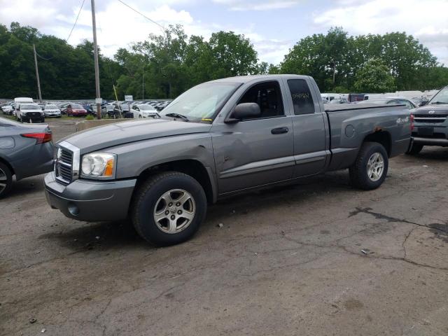 DODGE DAKOTA SLT 2005 with VIN 1D7HW42K15S137067 - Photo from auction