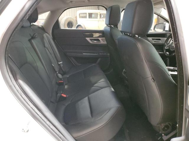 Photo 10 from auction – 2018 JAGUAR XF with VIN SAJBR4FX6JCY69553