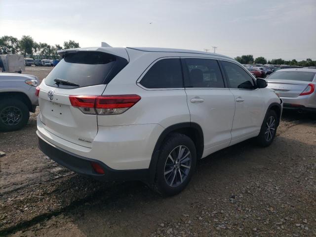 Photo 3 from auction – 2017 TOYOTA HIGHLANDER with VIN 5TDJZRFH3HS507141