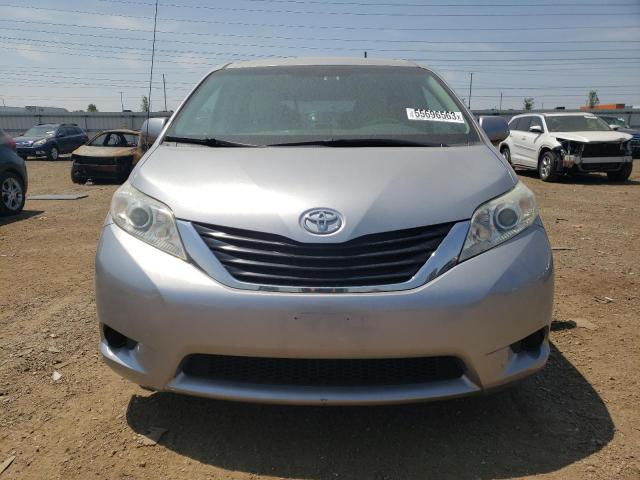 Photo 5 from auction – 2013 TOYOTA SIENNA LE with VIN 5TDKK3DC4DS389995