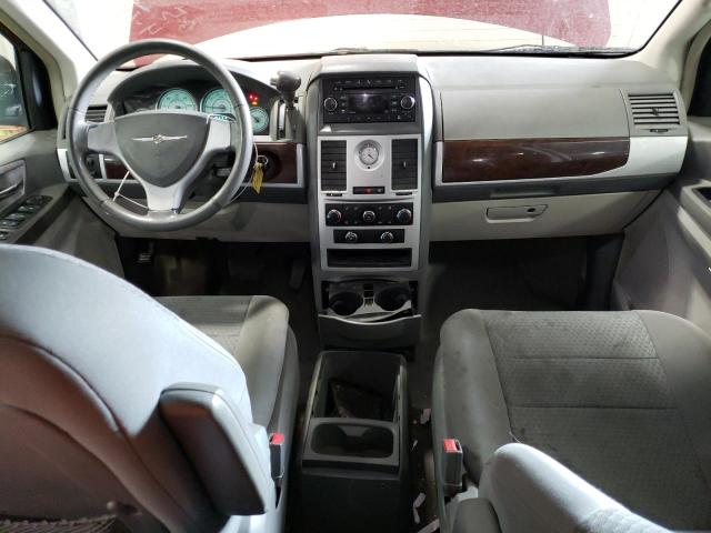 Photo 8 from auction – 2010 CHRYSLER TOWN & COU with VIN 2A4RR5DXXAR436647