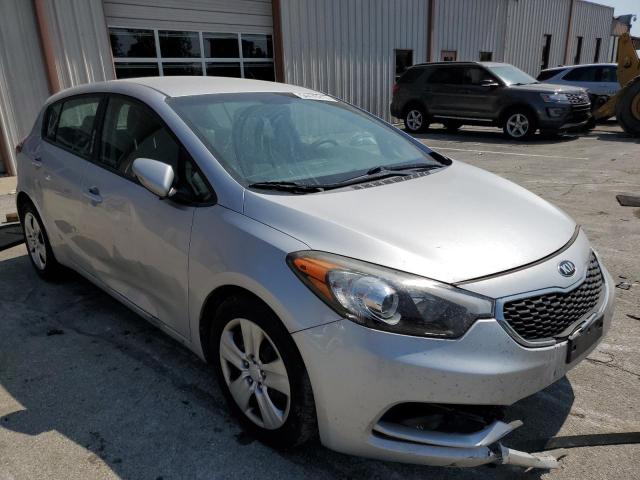 Photo 4 from auction – 2016 KIA FORTE LX with VIN KNAFK5A87G5591718
