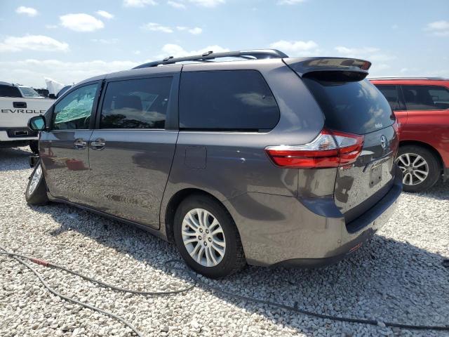 Photo 2 from auction – 2017 TOYOTA SIENNA XLE with VIN 5TDYZ3DC4HS770760