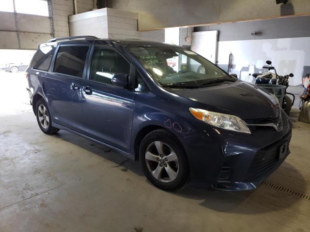 Photo 4 from auction – 2018 TOYOTA SIENNA LE with VIN 5TDKZ3DC6JS916619