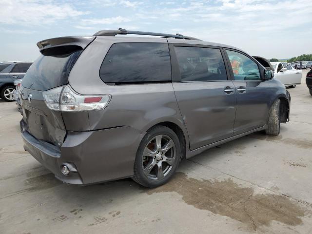 Photo 3 from auction – 2017 TOYOTA SIENNA SE with VIN 5TDXZ3DC5HS816561