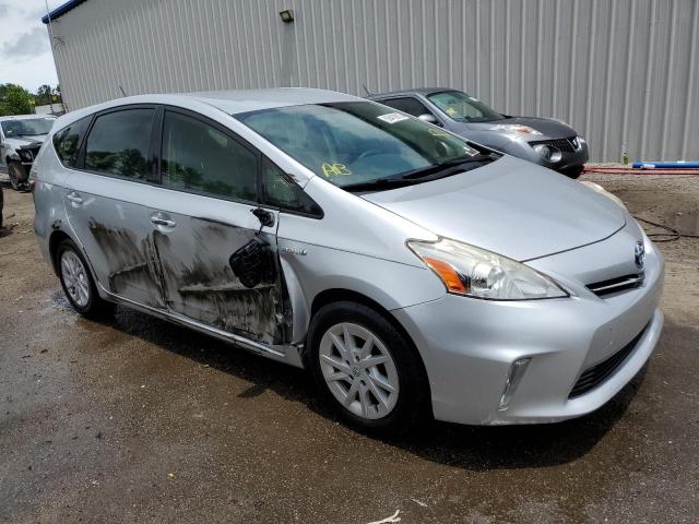 Photo 4 from auction – 2013 TOYOTA PRIUS V with VIN JTDZN3EU4D3209610