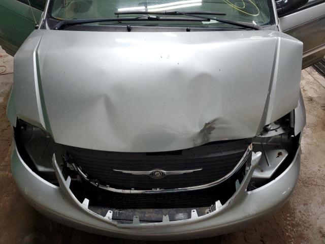 Photo 12 from auction – 2003 CHRYSLER TOWN & COU with VIN 2C8GP64L33R166877