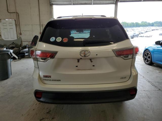 Photo 6 from auction – 2015 TOYOTA HIGHLANDER with VIN 5TDKKRFH3FS111376