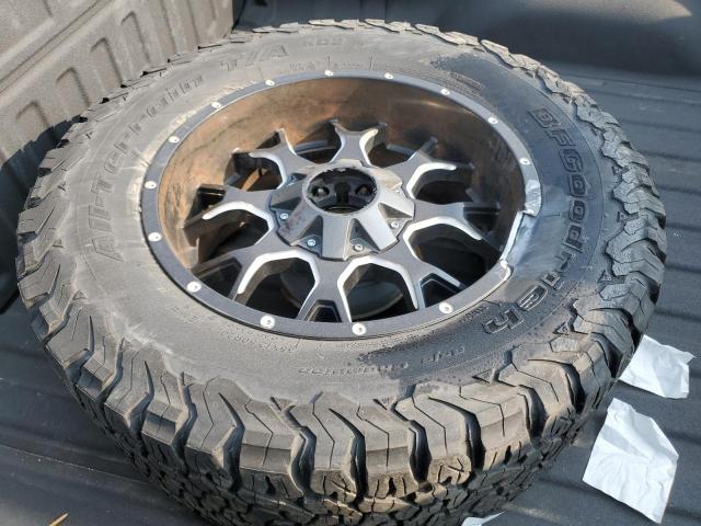 Photo 12 from auction – 2014 CHEVROLET SILVERADO with VIN 1GCVKREC7EZ405783