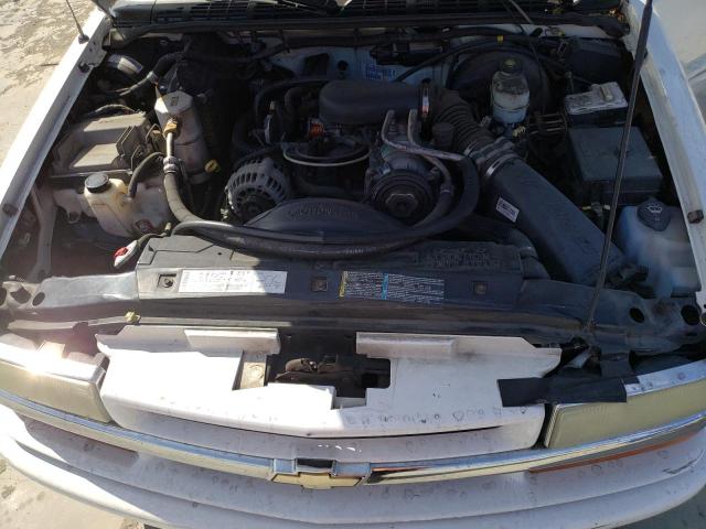 Photo 11 from auction – 2004 CHEVROLET BLAZER with VIN 1GNCS13X74K156916
