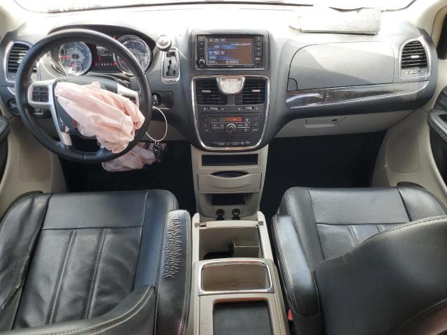 Photo 8 from auction – 2014 CHRYSLER TOWN & COU with VIN 2C4RC1BG3ER400484